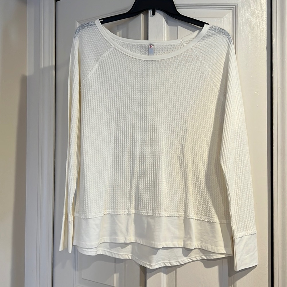 NWOT crème Thermal peplum long sleeve